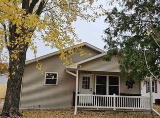 1906 Mitchell St, Oshkosh, WI 54901