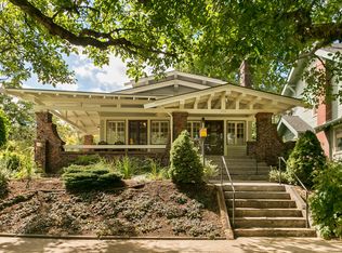 4064 SE Ash St, Portland, OR