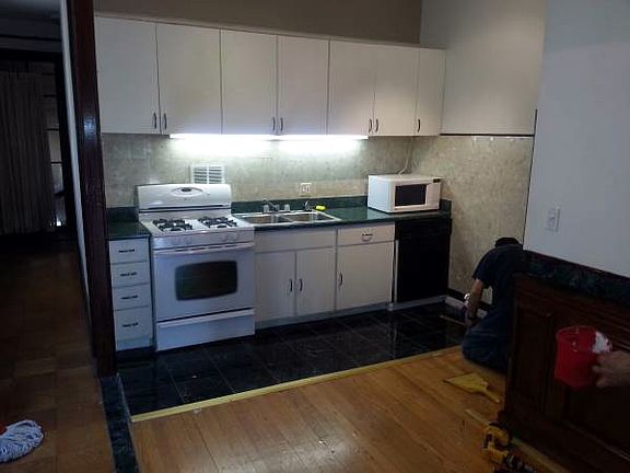 4th image of 2134 N Cleveland Ave #1R