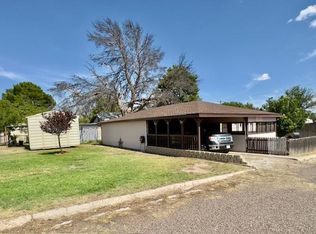400 Fourth, Iraan, TX 79744