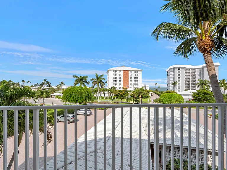 2800 Gulf Shore Blvd N #304 — Photo 28