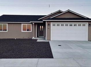 1820 Fort Sutter Blvd, Fernley, NV 89408