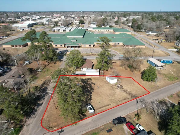 303 Southline St, Cleveland, TX 77327