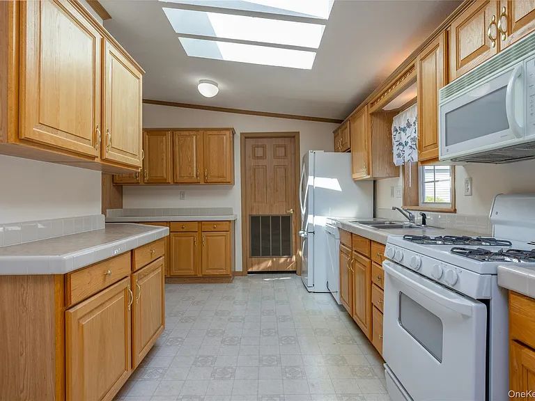 39 Cedar Flats Rd — Photo 15