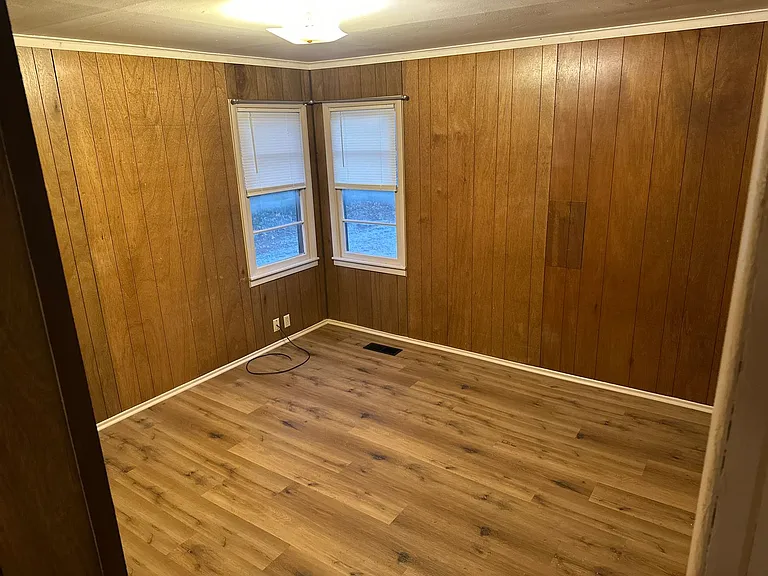 1421 W Huntsville Ave — Photo 15