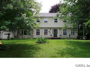 8330 Craine Dr, Manlius, NY 13104