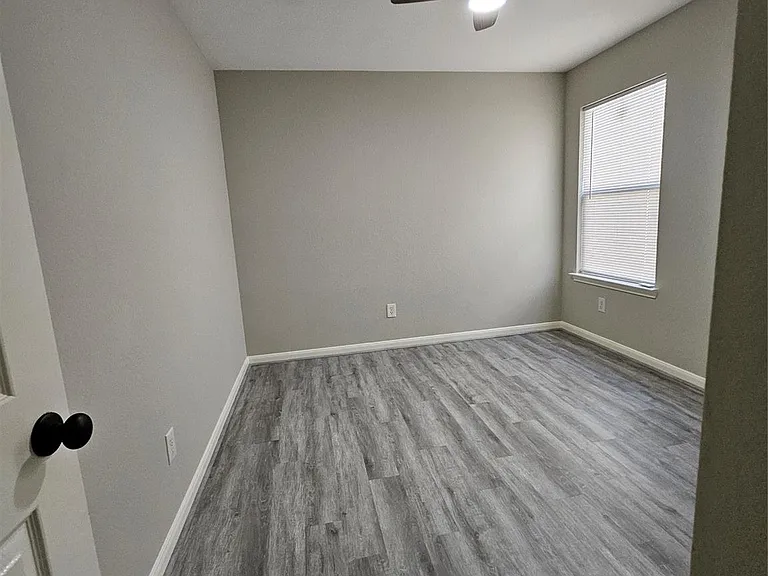 1130 Concord Pl — Photo 20