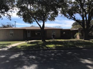 1908 Encino Ave, Alice, TX 78332