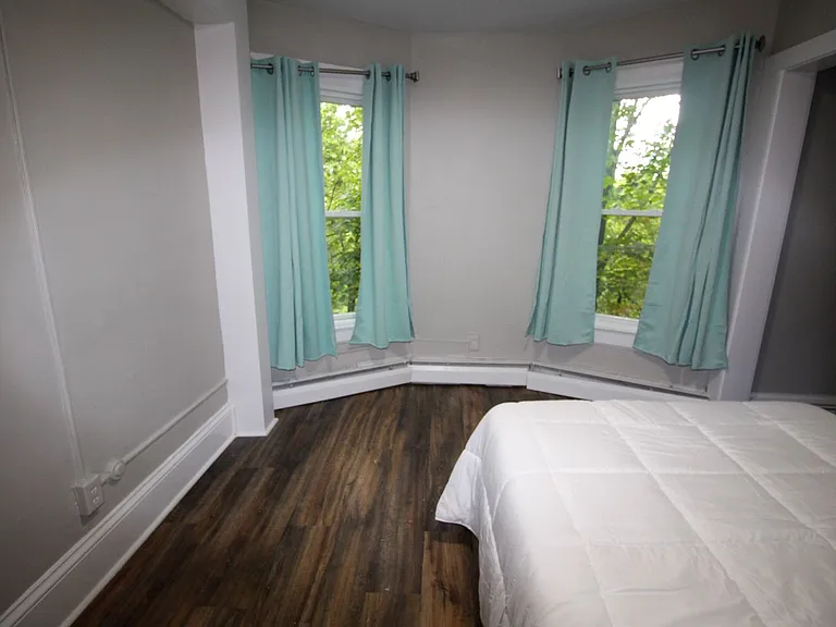 522 Stewart Ave — Photo 168