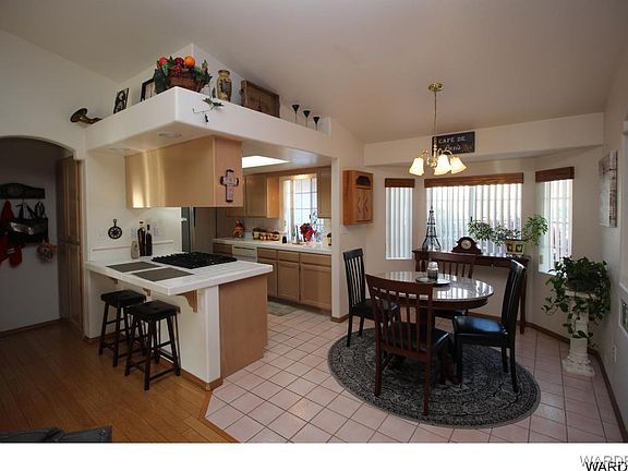 3rd image of 4017 S Jenny Dr