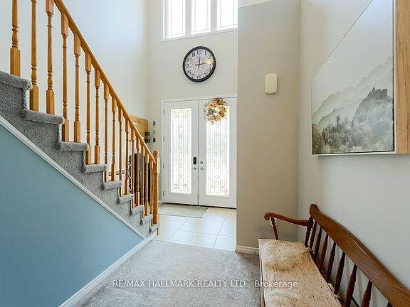 2nd image of 255 Diana Dr