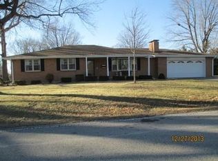 97 Benton Dr, Decatur, IL 62526