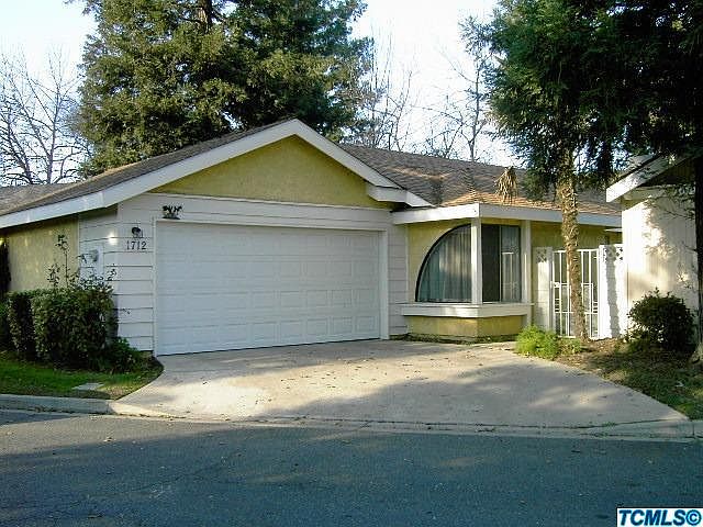 1st image of 1712 E Babcock Ave