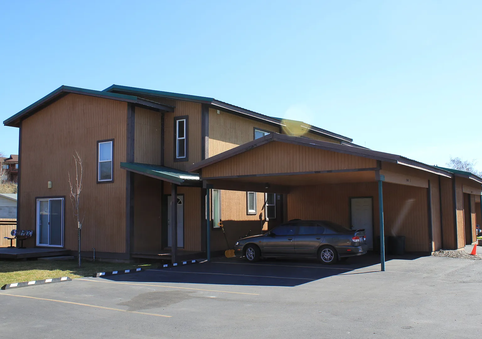 1304 Brooklane — Photo 3