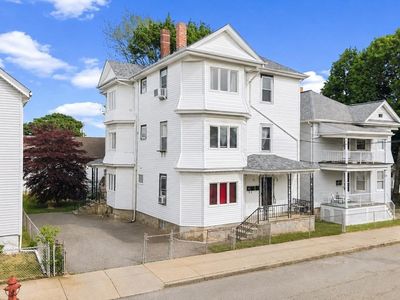 52 Lapham St, Fall River, MA, 02721