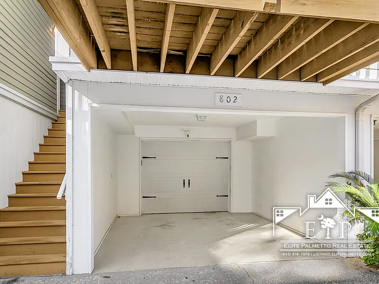 1815 Dogwood Rd #802 — Photo 32