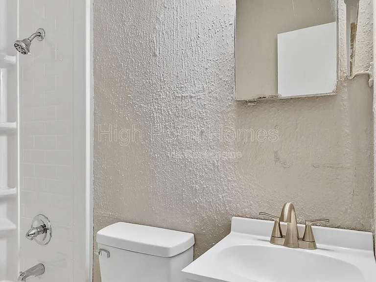 437 Carver Ln — Photo 14