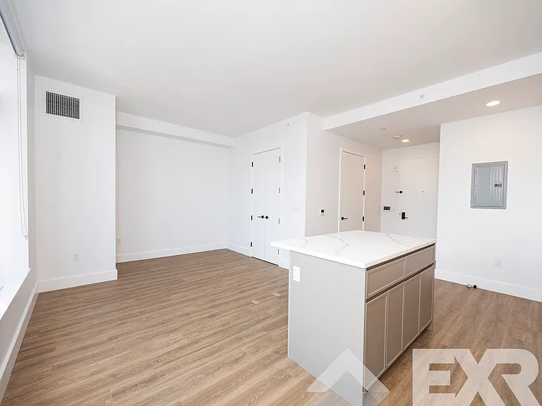 2230 Cropsey Ave #1010 — Photo 7