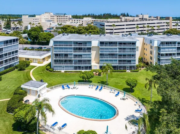 250 John F Kennedy Drive #303, Atlantis, FL 33462
