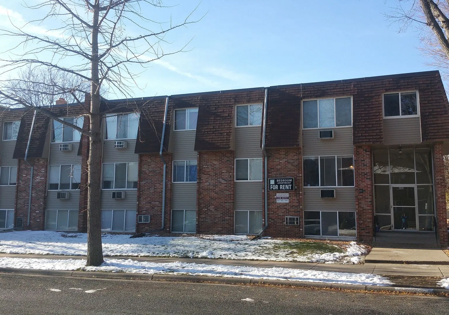 DJ Smith Realty Emerson Ave S — Photo 4