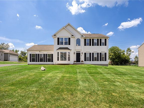 4th image of 4624 Mystic Dr