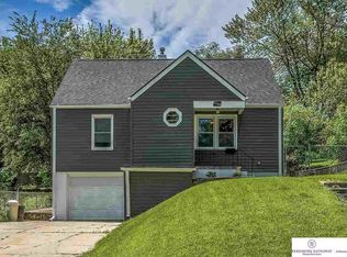 6765 Bedford Ave, Omaha, NE 68104