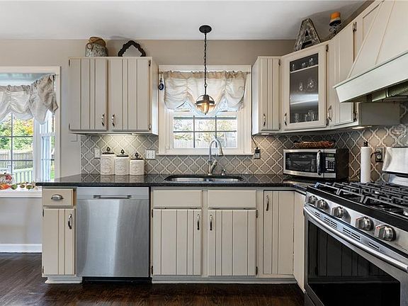 5th image of 838 Terraview Dr