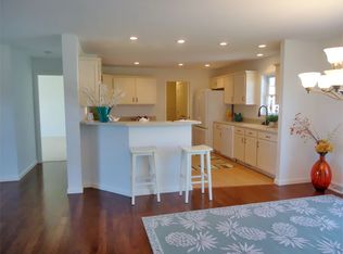 202 Waverly Rd, Middleboro, MA 02346