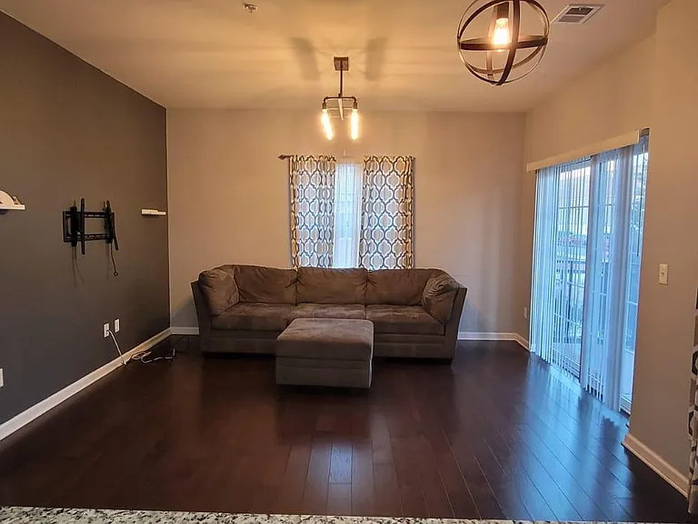 712 Strassle Way — Photo 1