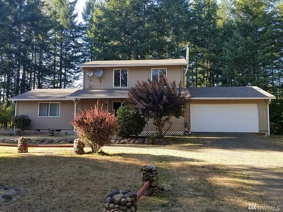 1st image of 102 W Newberry Ln
