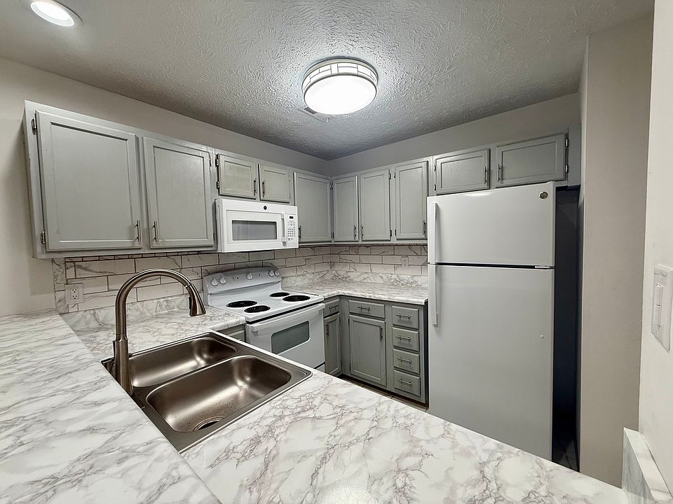 1st image of 1882 Tryon Dr Unit 4