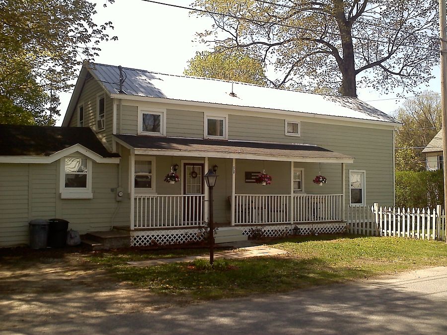 2nd image of 10 Thompson St