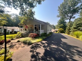 8439 W Easy St, Mears, MI 49436