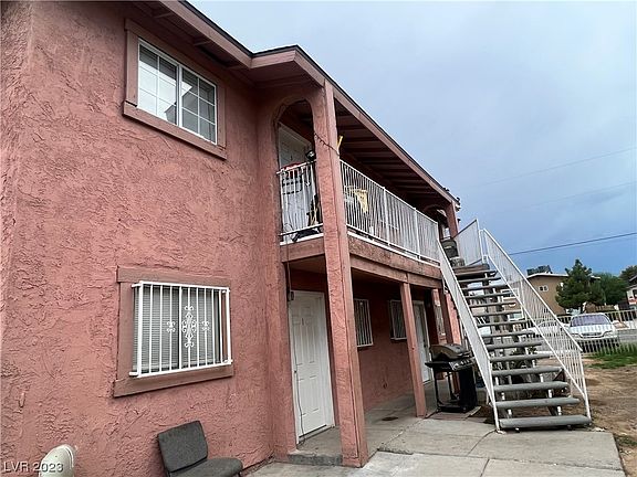 3rd image of 1529 Cobb Ln