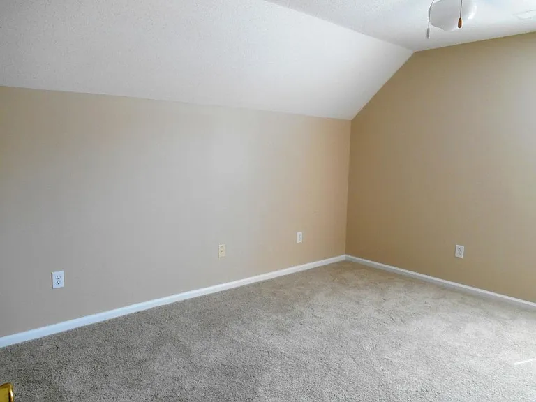 4841 Habersham Ln — Photo 11