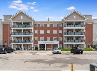 70 Baycliffe Cres #412, Brampton, ON L7A0Z5