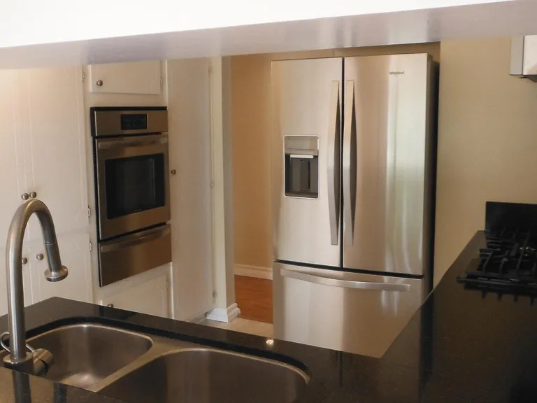 3615 Greenfield Ave #4 — Photo 14