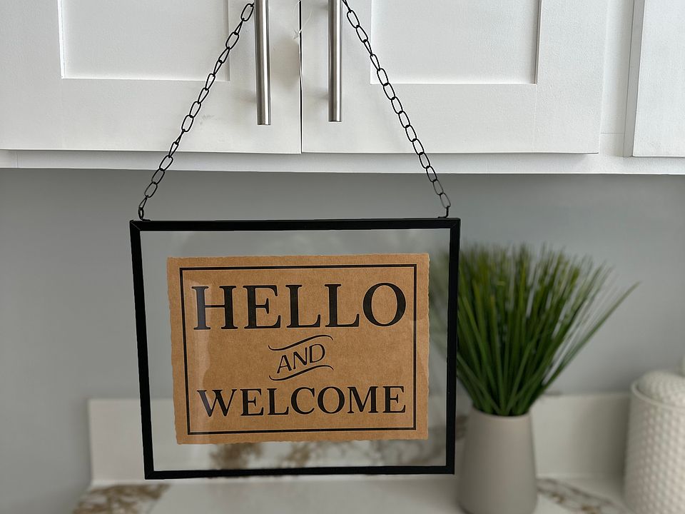 Hello Welcome Home! This unit is available
for immediate move-in.