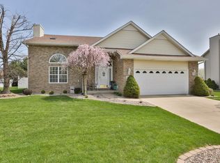 2701 Camelot Dr, Dyer, IN 46311
