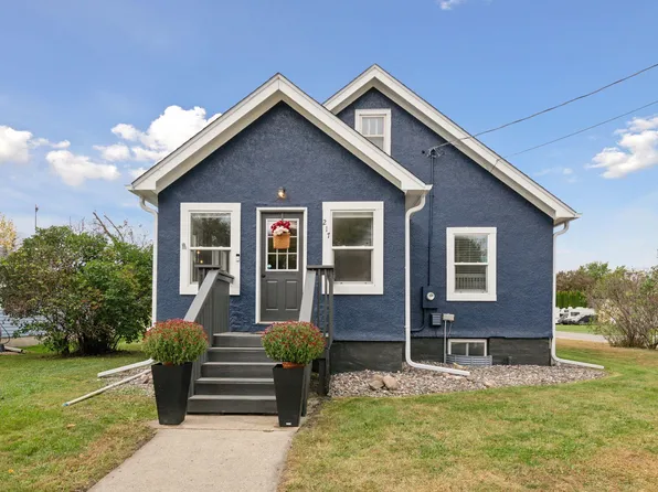 217 Grove Ave N, Silver Lake, MN 55381