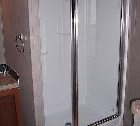 4th image of 110 Greenview Blvd