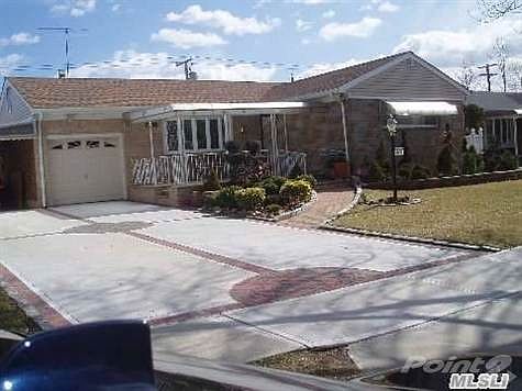 2nd image of 547 Parkway Dr