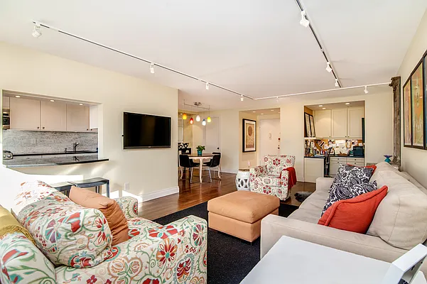 Sold by Compass | media 8