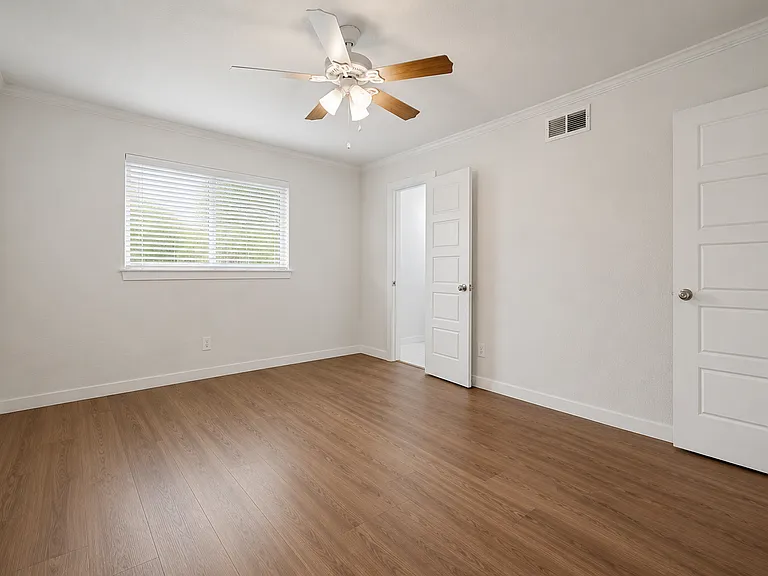 1025 Kingston Dr — Photo 11