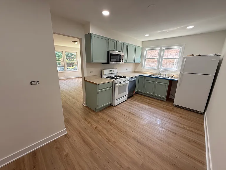 8918 Lavergne Ave #1 — Photo 3