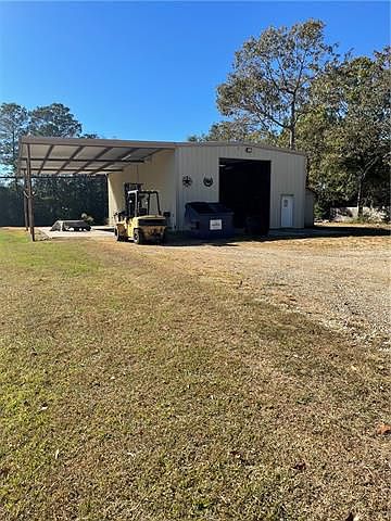 1st image of 76055 1083rd Hwy