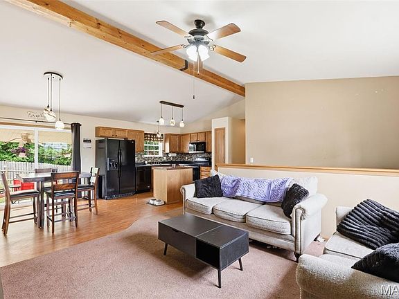4th image of 1025 Cambden Yard Dr