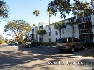2500 SE Anchorage Cv APT E-1, Port Saint Lucie, FL 34952