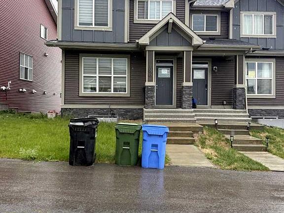 2nd image of 186 SE Aquila Dr NW