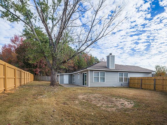 4th image of 117 Willow Bluff Dr
